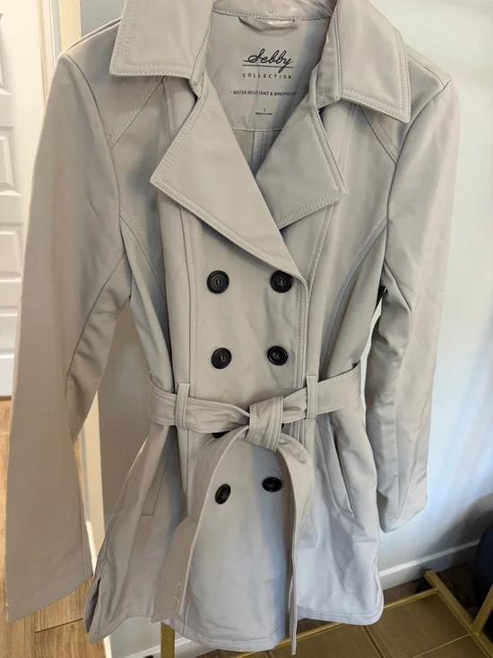 Women’s Double-Breasted Light Gray Trench Coat - Picture 3 of 3